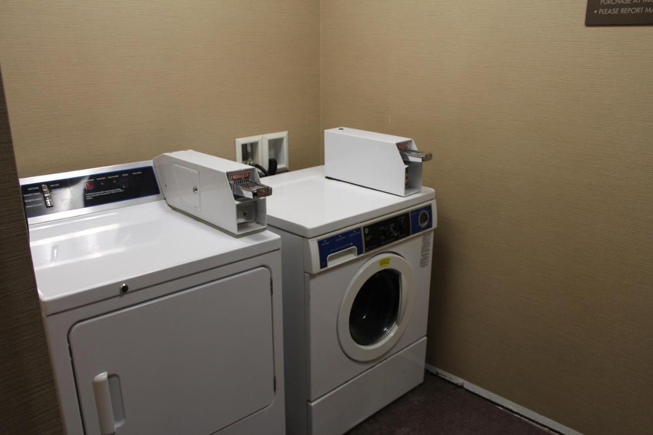 Comfort Suites Huntersville Near Lake Norman Ngoại thất bức ảnh