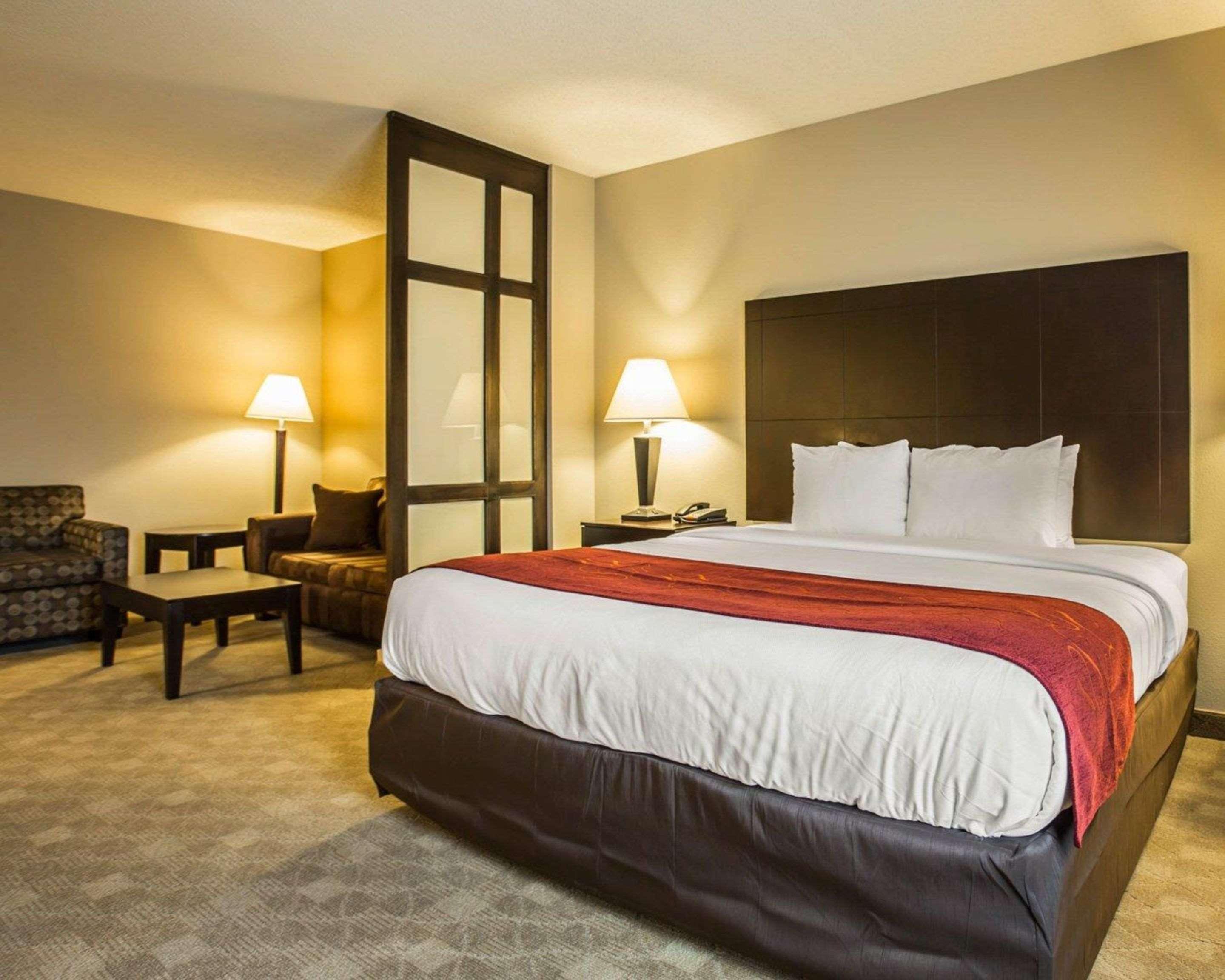 Comfort Suites Huntersville Near Lake Norman Ngoại thất bức ảnh