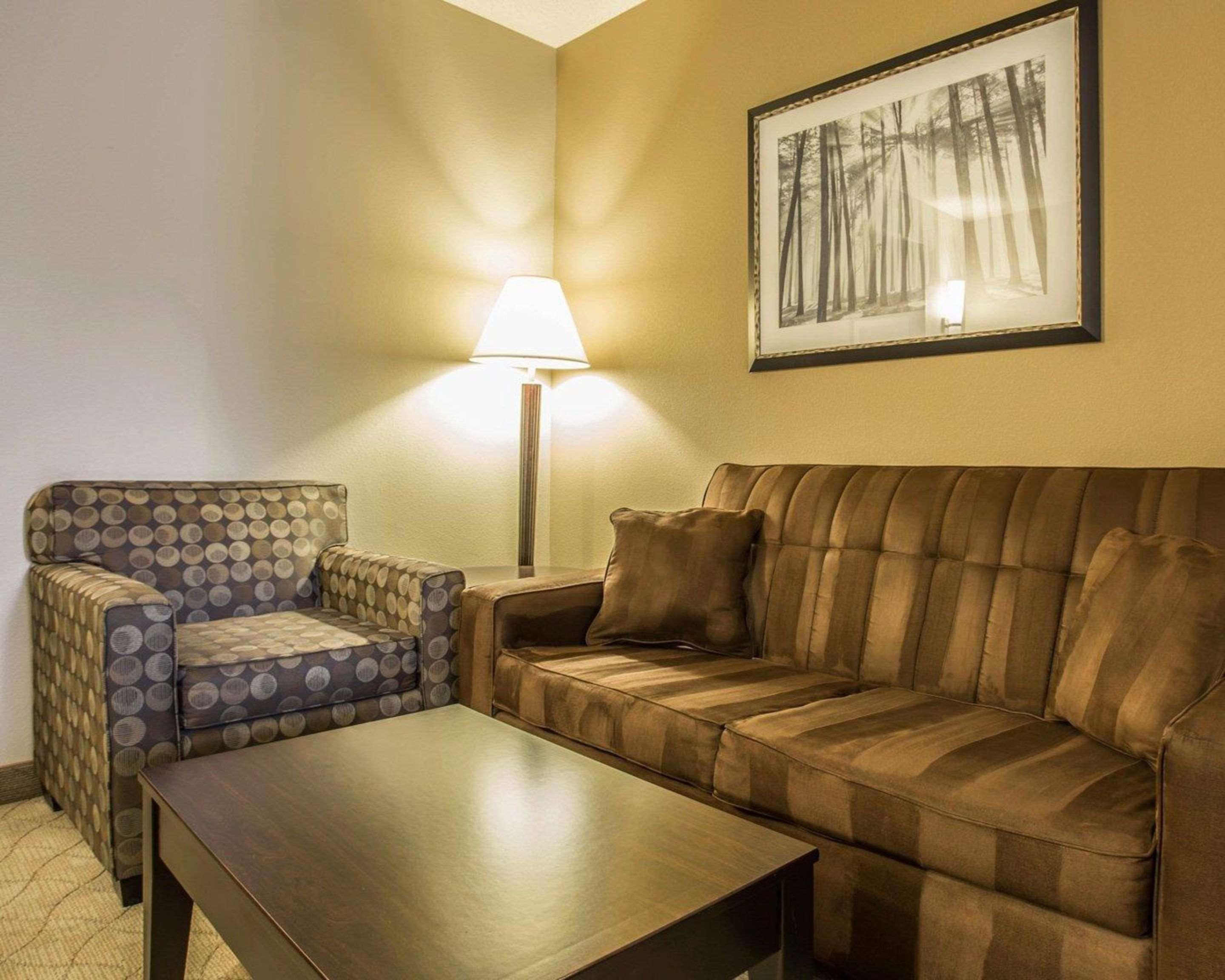 Comfort Suites Huntersville Near Lake Norman Ngoại thất bức ảnh
