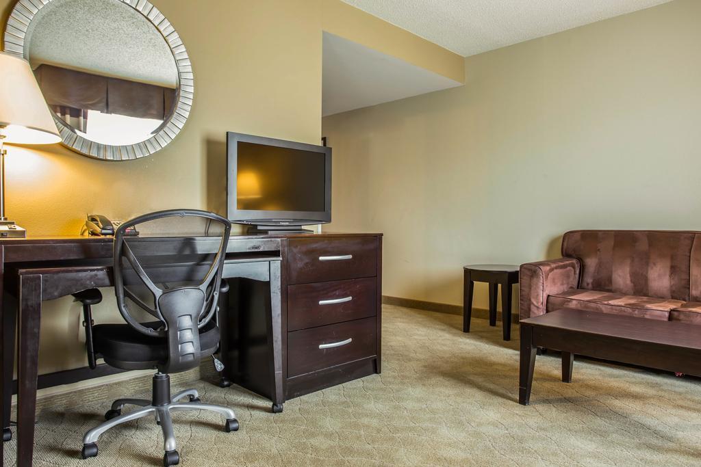 Comfort Suites Huntersville Near Lake Norman Ngoại thất bức ảnh