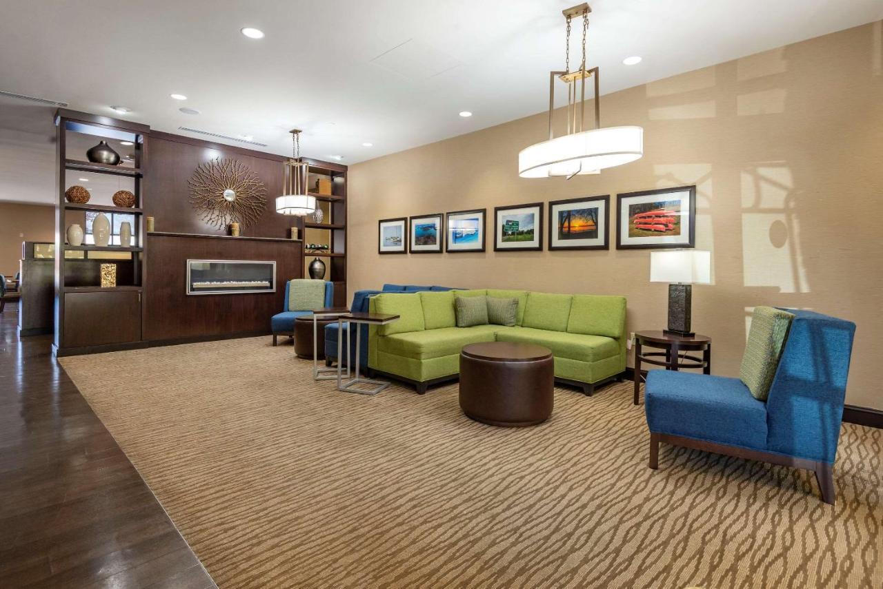 Comfort Suites Huntersville Near Lake Norman Ngoại thất bức ảnh