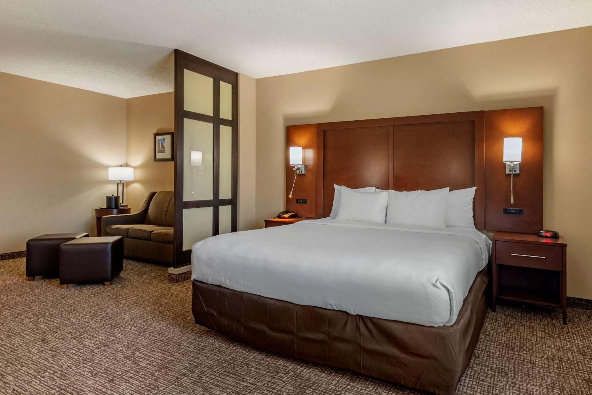 Comfort Suites Huntersville Near Lake Norman Ngoại thất bức ảnh